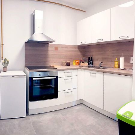 Central Bus Station Apartment Zagreb Luaran gambar